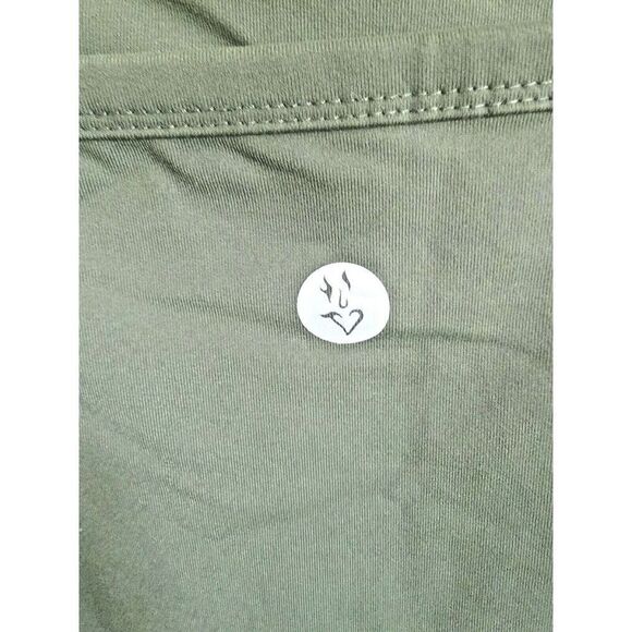 Torrid Active Size 4 Tank Top Olive Green Sleeveless‎ Stretch Adjustable Straps - Picture 3 of 4